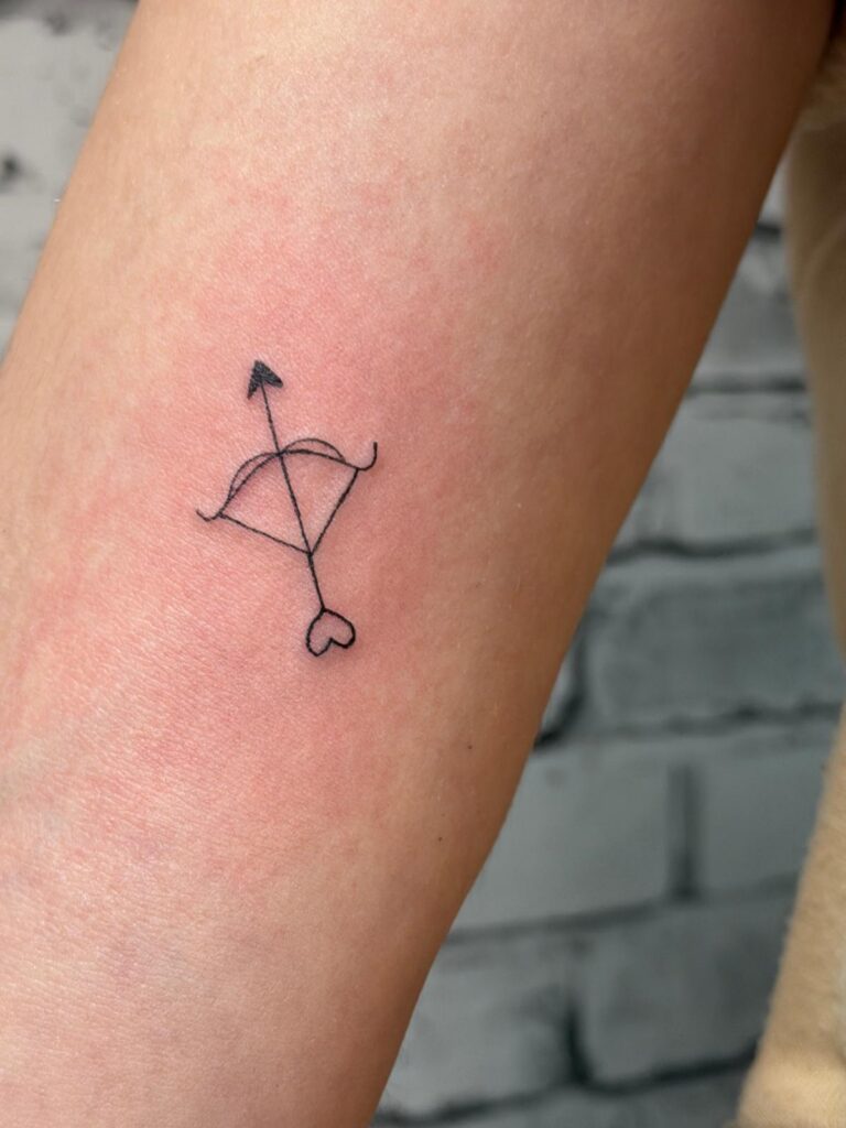 tatuaje_chiquitattoo_linea-fina-mostoles-lagataparda